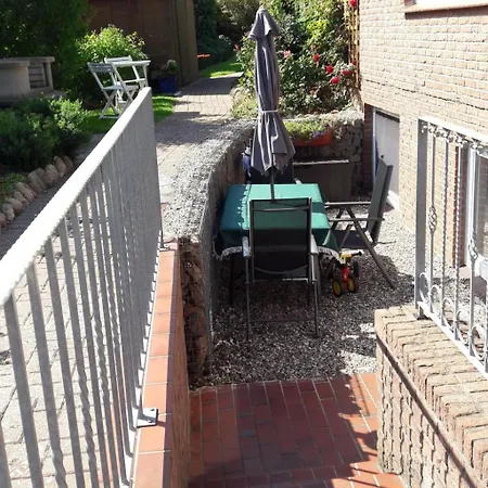 Appartement Fuer Vier Personen By Interhome